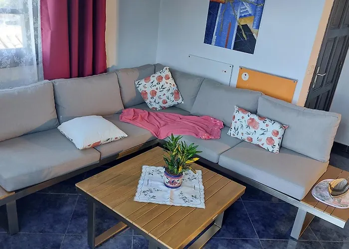 Mit Privatem Balkon Sowie Meer- Und Gebirgsblick Im Modernen Stil 公寓 伊科德·德·洛斯·维诺斯