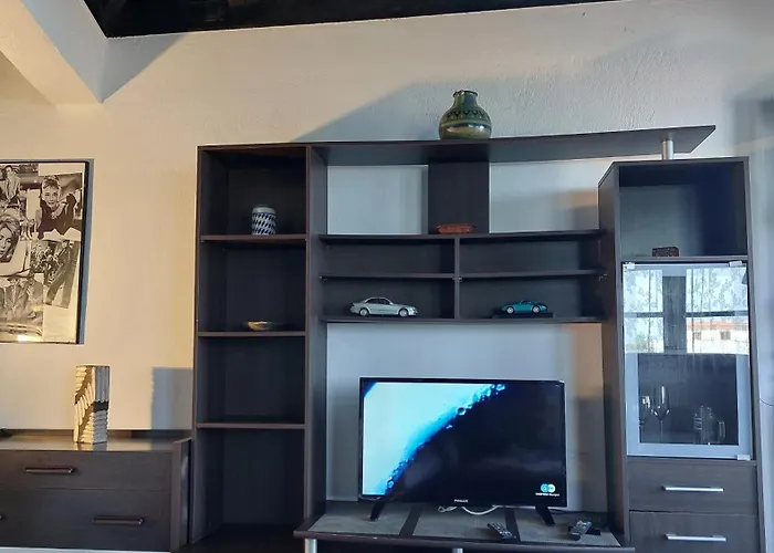 Mit Privatem Balkon Sowie Meer- Und Gebirgsblick Im Modernen Stil * 伊科德·德·洛斯·维诺斯