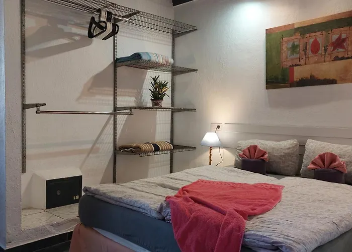 Mit Privatem Balkon Sowie Meer- Und Gebirgsblick Im Modernen Stil 公寓 伊科德·德·洛斯·维诺斯